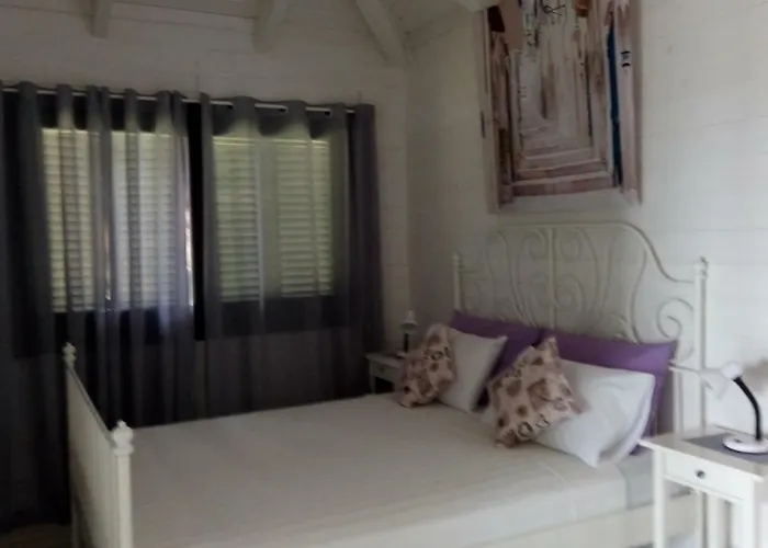 Eco Self-catering 1-2 Grand Anse (Mahe)